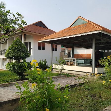 Kdl Lang Noi Tan Lap - Tan Lap Floating Village Moc Hoa Exteriér fotografie